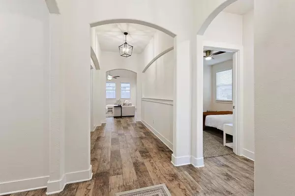 2 Covey Lane, Sanger, TX 76266