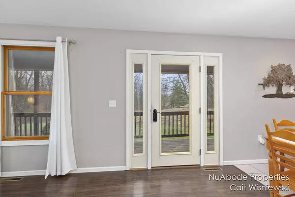 635 16 Mile Road, Kent City, MI 49330