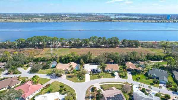 3791 SURREY LN, Sarasota, FL 34235