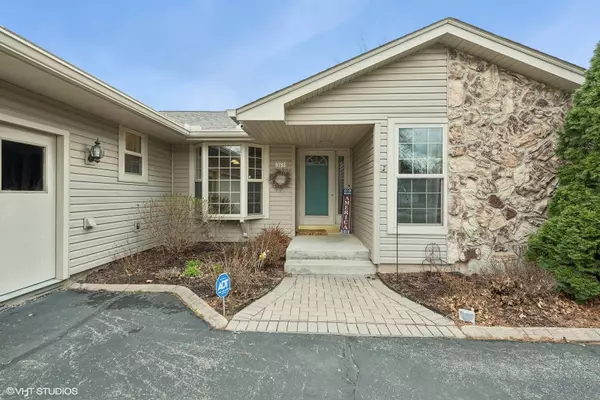 9761 Squire LN, Belvidere, IL 61008