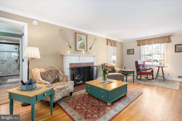 902 LOCUSTVALE RD, Towson, MD 21204