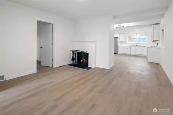 9436 20th AVE SW, Seattle, WA 98106