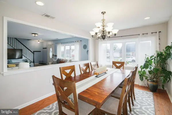 5 CANDYTUFT RD, Levittown, PA 19057