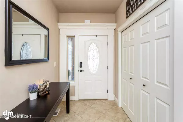 7180 W Vandenberg DR, Wasilla, AK 99623