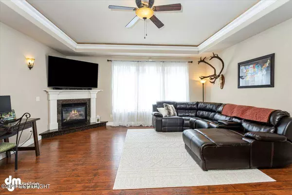 7180 W Vandenberg DR, Wasilla, AK 99623