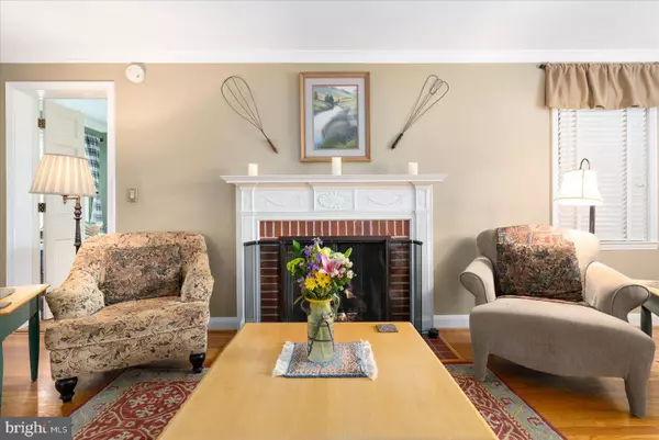 902 LOCUSTVALE RD, Towson, MD 21204