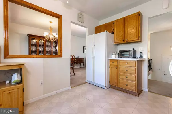 114 CANDLESTICK LN, Marlton, NJ 08053