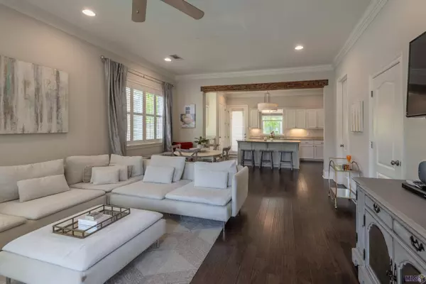 5132 Myrtle Trail Dr, Baton Rouge, LA 70820