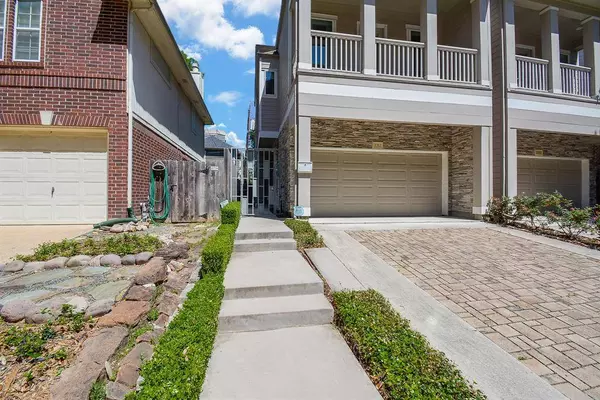 1312 W Pierce ST, Houston, TX 77019