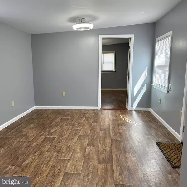 873 MAURICE RIVER PKWY, Vineland, NJ 08360