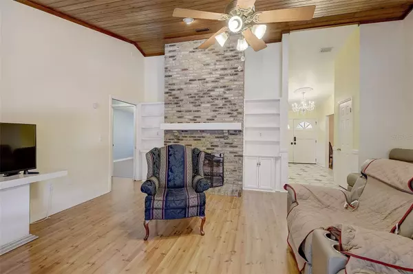 439 KNOLL TREE LN, Apopka, FL 32712