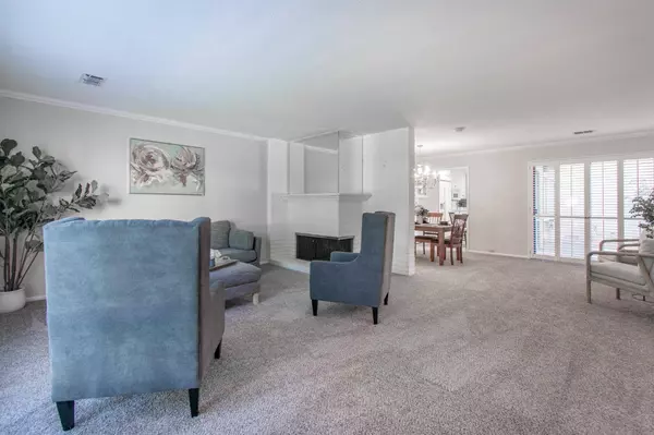 209 Elmhurst CIR, Sacramento, CA 95825