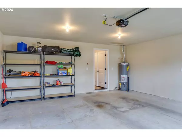 3432 EDWARD DR, Salem, OR 97302