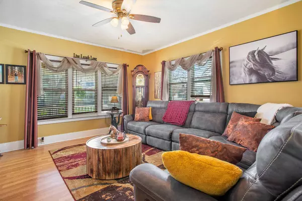 45 E 21st Street, Holland, MI 49423