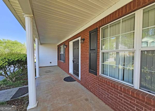 55 Carrington CIR, Covington, GA 30016