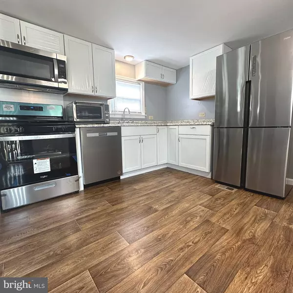 873 MAURICE RIVER PKWY, Vineland, NJ 08360