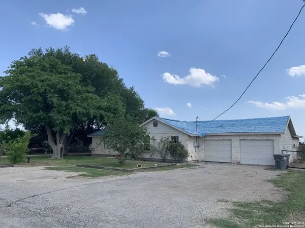 121 County Road 367, Uvalde, TX 78801