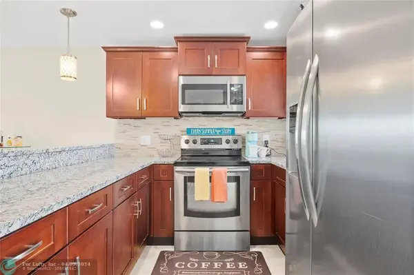 1511 SE 15 CT  #304, Deerfield Beach, FL 33441