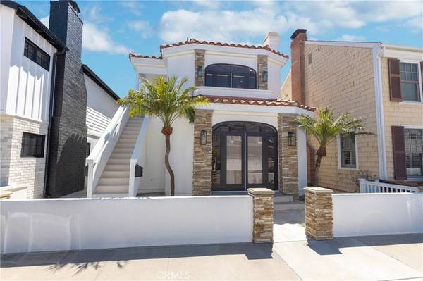 1321 W Bay AVE, Newport Beach, CA 92661