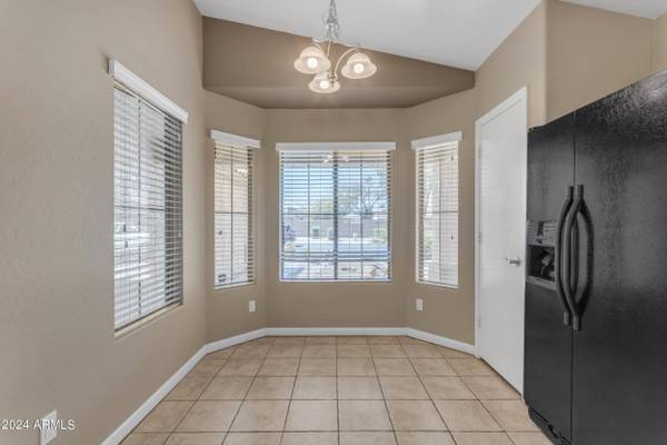 30295 N CORAL BEAN Drive, San Tan Valley, AZ 85143