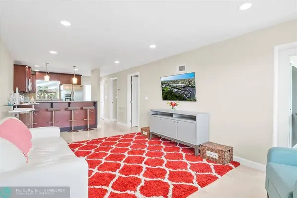 1511 SE 15 CT  #304, Deerfield Beach, FL 33441