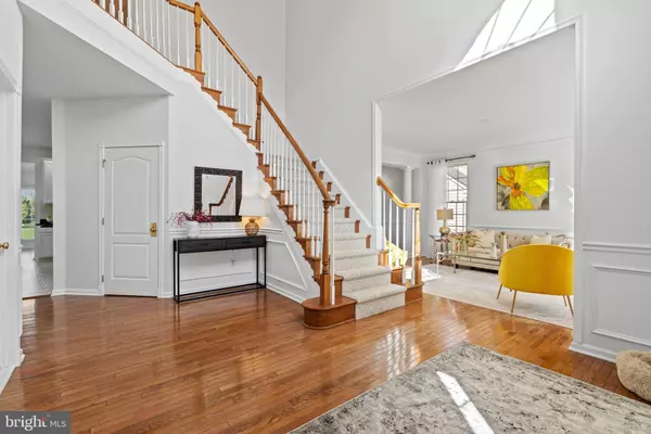 43576 WARDEN DR, Sterling, VA 20166