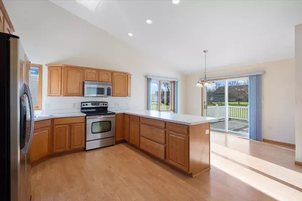 6645 S Broad Creek Boulevard, Madison, WI 53718