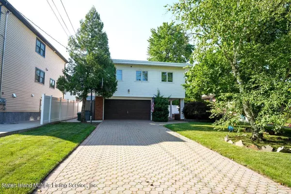 83 Finlay Avenue, Staten Island, NY 10309