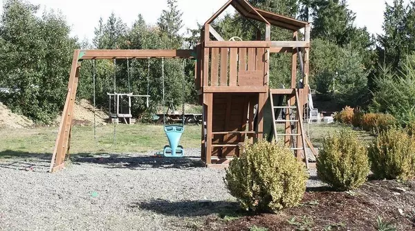 1774 Cameron Cres, Qualicum Beach, BC V9K 2S3