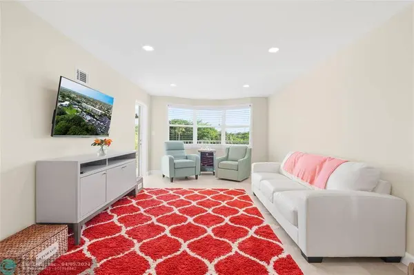 1511 SE 15 CT  #304, Deerfield Beach, FL 33441