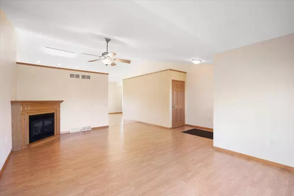 6645 S Broad Creek Boulevard, Madison, WI 53718