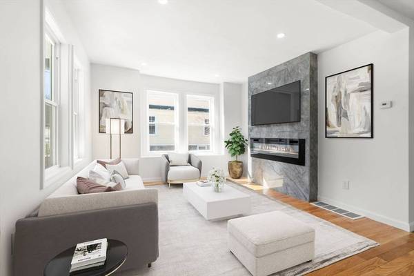 10 Burnham Road, Andover, MA 01810