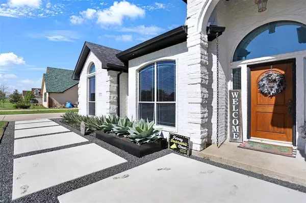 11387 S Emerald Ranch Lane, Forney, TX 75126