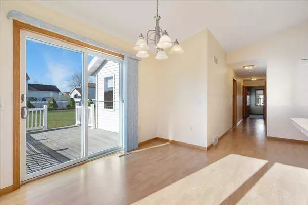 6645 S Broad Creek Boulevard, Madison, WI 53718