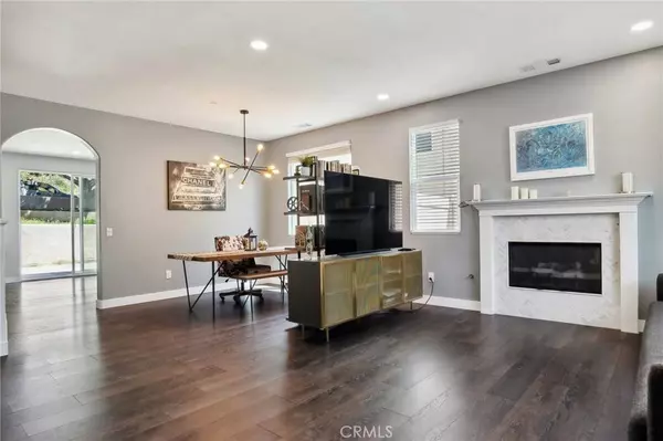 12101 Van Nuys BLVD #5, Sylmar, CA 91342