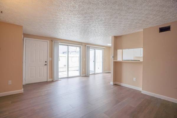 651 Cherry Glen Road C, Columbus, OH 43228