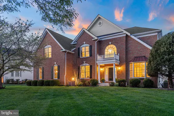 43576 WARDEN DR, Sterling, VA 20166