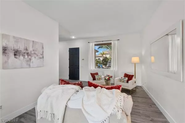 5823 Gushing Spring Avenue, Las Vegas, NV 89131