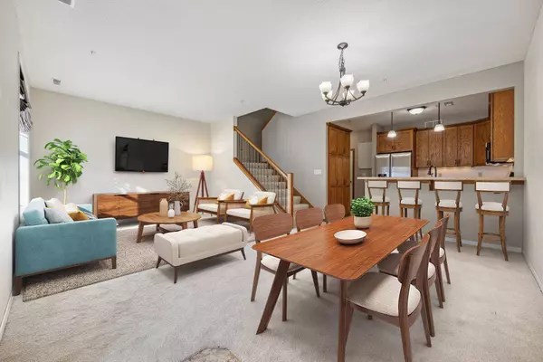 7763 Madelyn Creek DR, Victoria, MN 55386