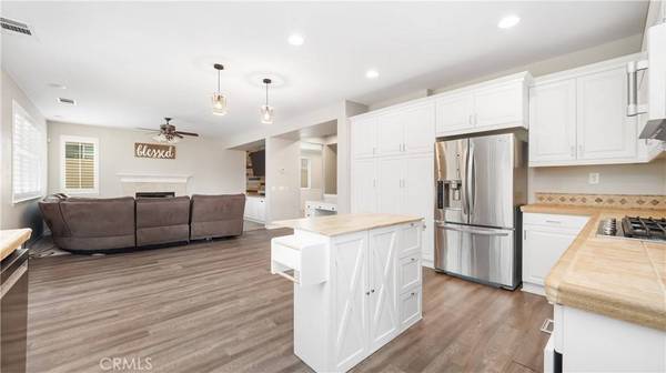 33680 Harvest WAY E, Wildomar, CA 92595