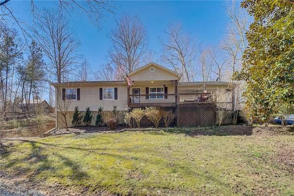 450 River Trace DR, Dahlonega, GA 30533