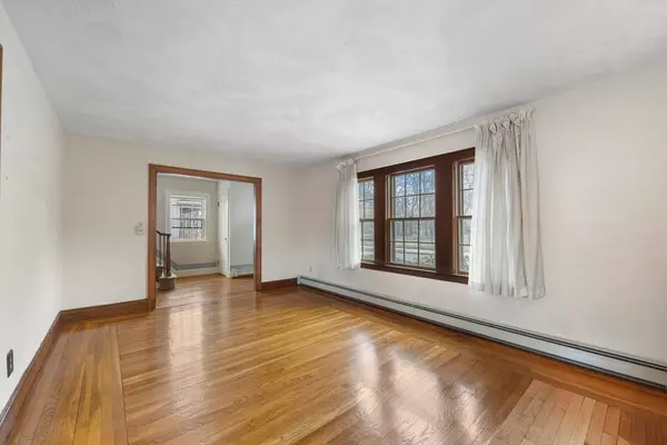 195 Florence St, Melrose, MA 02176