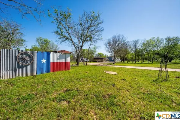 381 Fm 86 #A, Red Rock, TX 78662