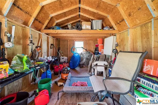 381 Fm 86 #A, Red Rock, TX 78662