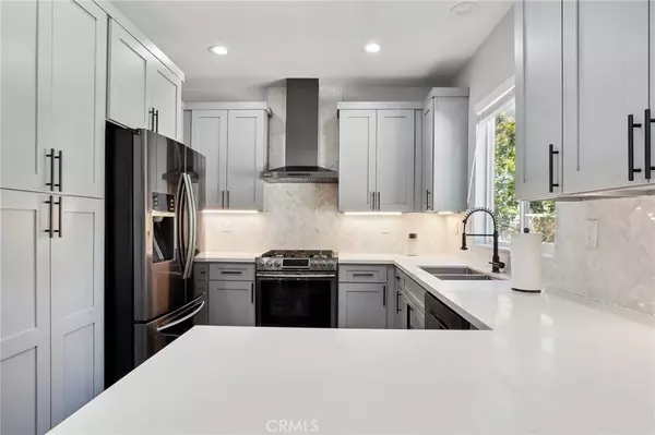 12101 Van Nuys BLVD #5, Sylmar, CA 91342