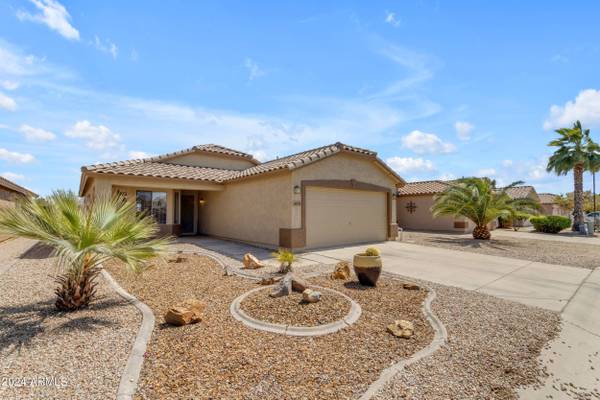30295 N CORAL BEAN Drive, San Tan Valley, AZ 85143