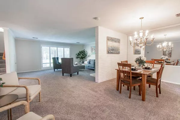 209 Elmhurst CIR, Sacramento, CA 95825