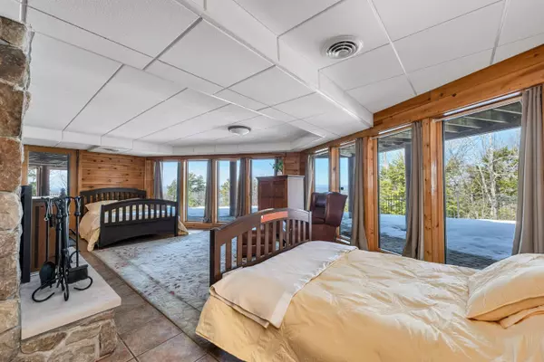 232 Sagamore RD, Gilford, NH 03249