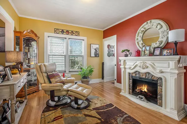 45 E 21st Street, Holland, MI 49423