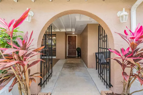 4618 LANDSCAPE DR, Tampa, FL 33624